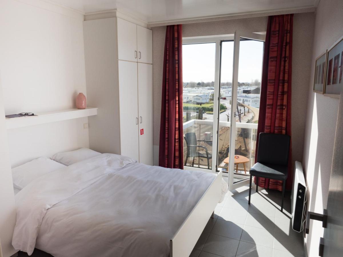 Appartementen Bredene エクステリア 写真